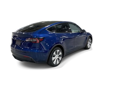 Certified 2023 Tesla Model Y Long Range AWD/4WD image 6