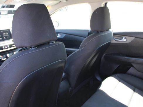 Used 2020 Kia Forte LXS FWD image 16