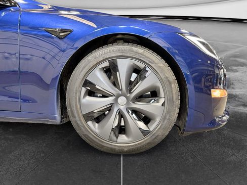 Used 2023 Tesla Model S AWD/4WD image 33