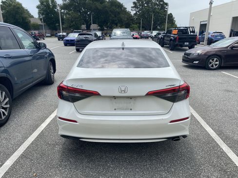 Used 2024 Honda Civic Sport image 9