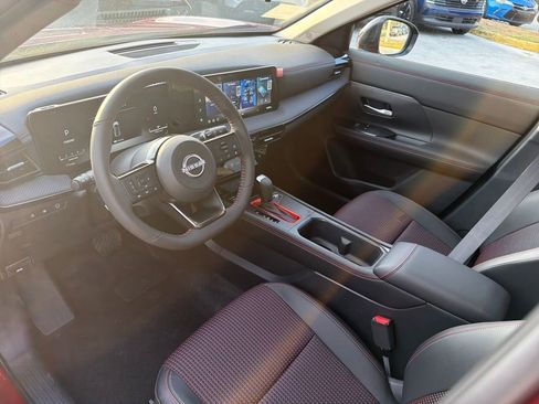 New 2026 Nissan Kicks SR w/ SR Premium Package FWD image 14
