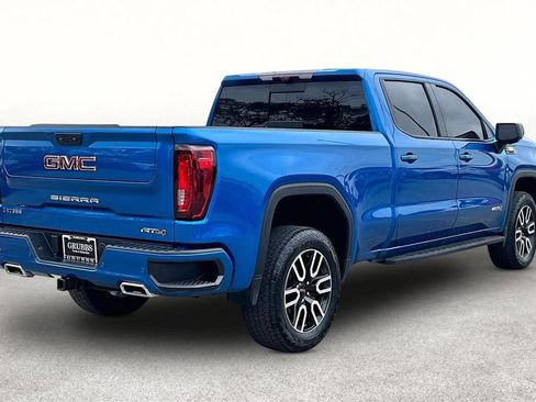 Used 2023 GMC Sierra 1500 AT4 w/ Technology Package AWD/4WD image 2