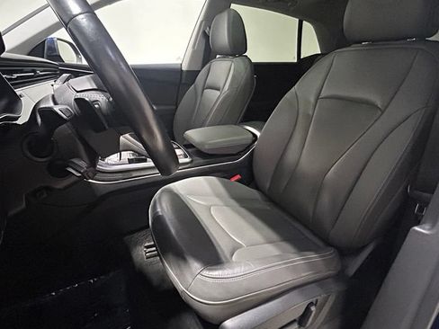 Used 2019 Audi Q8 Prestige AWD/4WD image 14