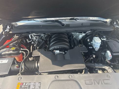 Used 2017 GMC Yukon SLT w/ Premium Edition AWD/4WD image 20