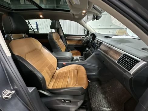 Used 2019 Volkswagen Atlas SEL Premium image 30