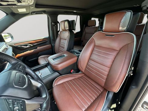 Used 2023 GMC Yukon Denali Ultimate w/ LPO, Floor Liner Package AWD/4WD image 22