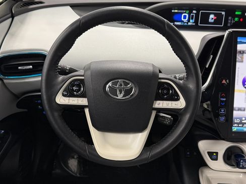 Used 2019 Toyota Prius Prime Advanced w/ Carpet Mat Package FWD image 16