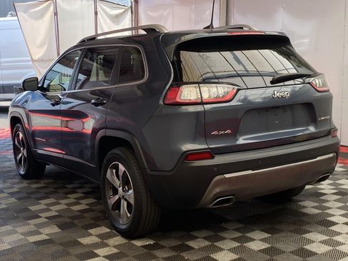 Used 2019 Jeep Cherokee Limited AWD/4WD image 4