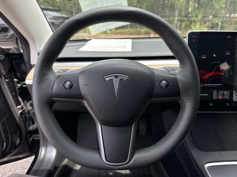 Used 2021 Tesla Model 3 Long Range AWD/4WD image 27