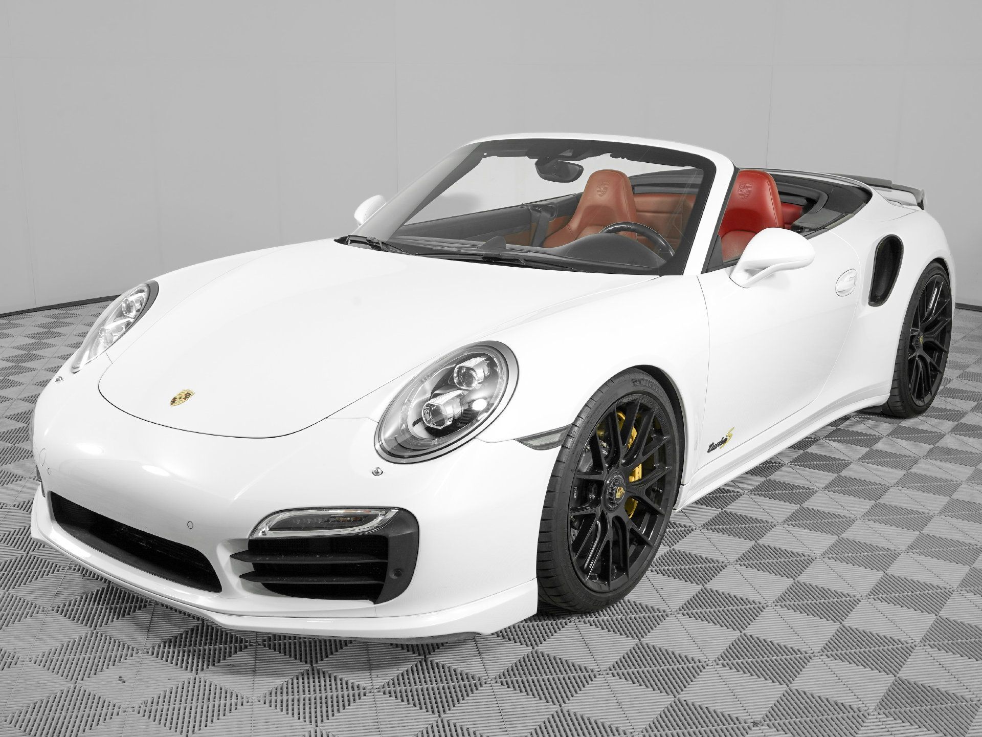 Used 2015 Porsche 911 Turbo AWD/4WD image 11
