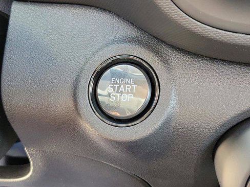 New 2025 Hyundai Venue Limited image 21