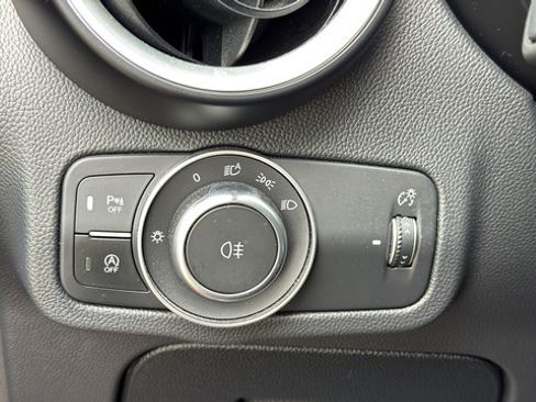 Used 2023 Alfa Romeo Stelvio Veloce AWD/4WD image 19