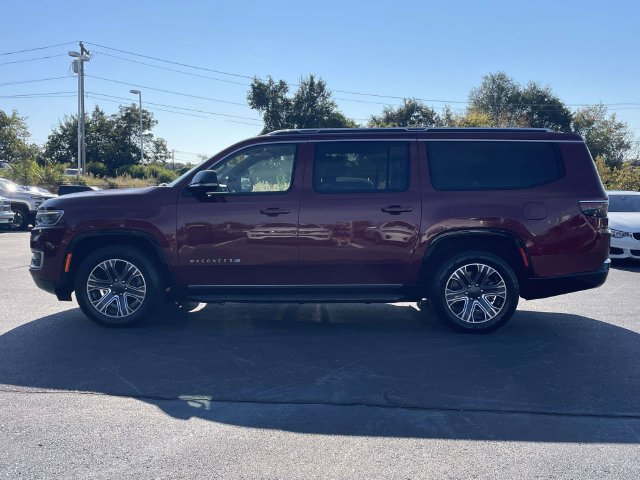 Used 2024 Jeep Wagoneer L Series II w/ Flexible Seating Group AWD/4WD image 4