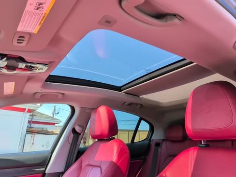 Used 2019 Alfa Romeo Stelvio w/ Nero Edizione image 16