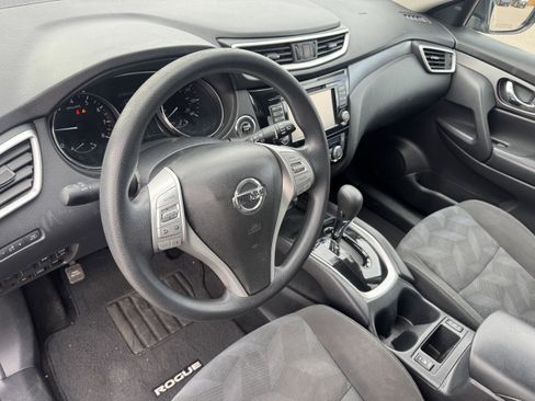 Used 2016 Nissan Rogue SV w/ SV Premium Package image 13