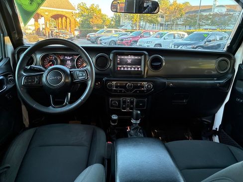 Used 2023 Jeep Gladiator Sport image 13