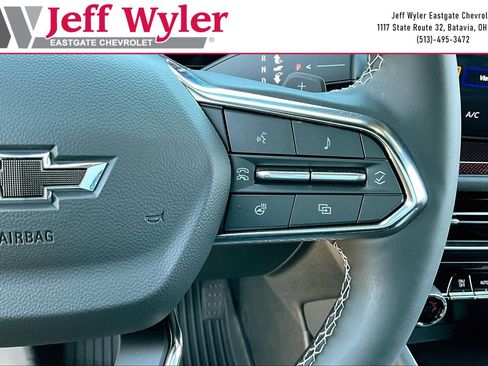 New 2026 Chevrolet Traverse Z71 w/ Enhanced Driving Package AWD/4WD image 25