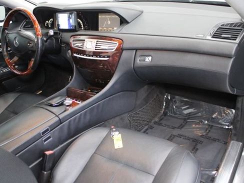 Used 2008 Mercedes-Benz CL 550 image 23