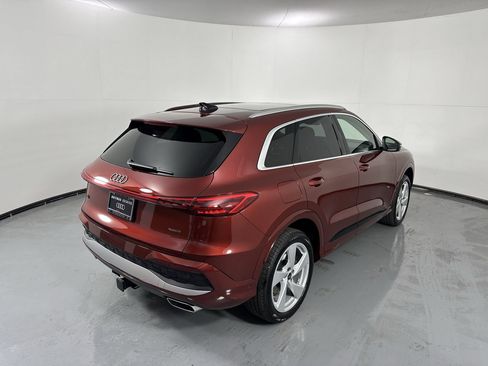 Used 2025 Audi Q5 Premium Plus w/ Premium Plus AWD/4WD image 37