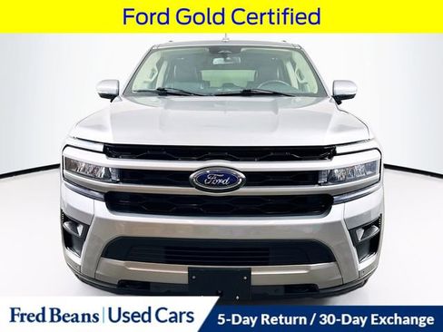 Used 2022 Ford Expedition Max XLT image 2