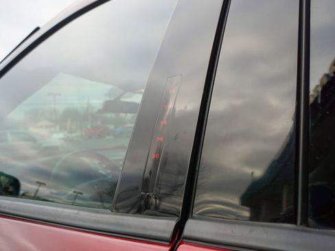 Used 2017 Ford Explorer Limited image 9