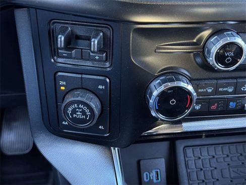 Certified 2023 Ford F150 Platinum w/ Equipment Group 701A High image 20