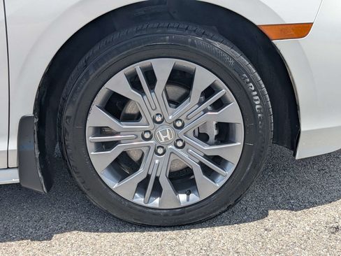 Used 2025 Honda Odyssey Touring image 12