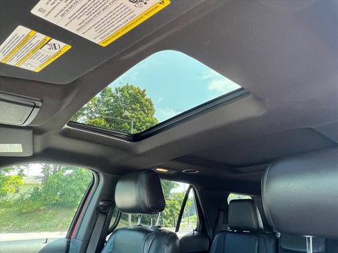 Used 2012 Ford Explorer XLT AWD/4WD image 27