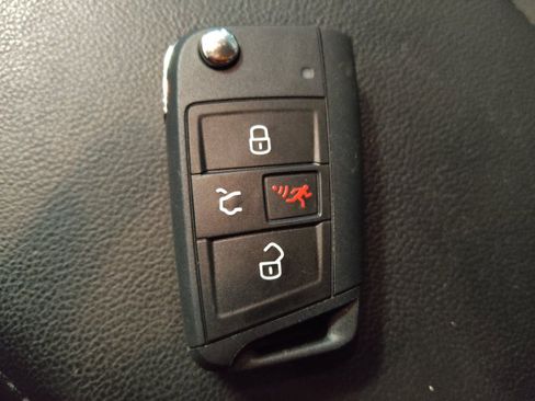 Used 2020 Volkswagen Jetta S FWD image 32