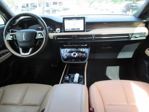 Used 2021 Lincoln Corsair Reserve w/ Equipment Group 201A AWD/4WD image 11