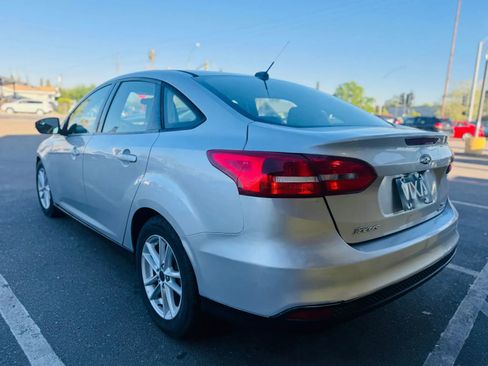 Used 2016 Ford Focus SE FWD image 7