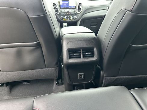 Used 2022 Chevrolet Equinox RS w/ RS Leather Package image 24