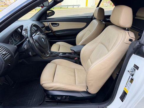 Used 2009 BMW 135i Convertible image 21