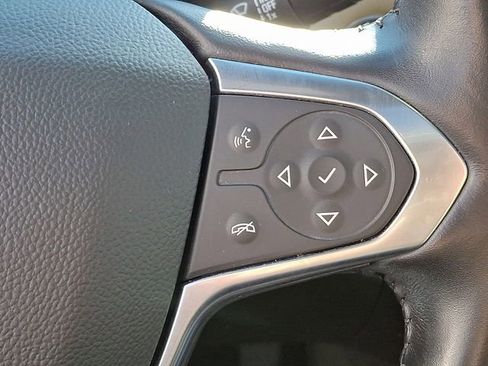 Used 2022 Chevrolet Traverse LT w/ LT Premium Package image 36