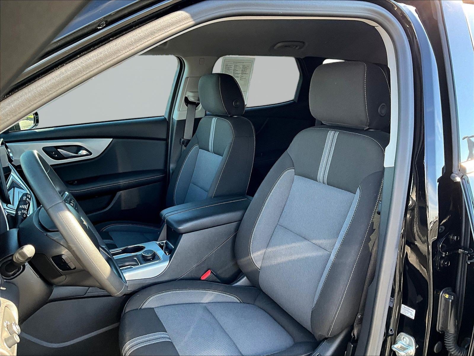 Used 2024 Chevrolet Blazer LT w/ Convenience Package FWD image 21