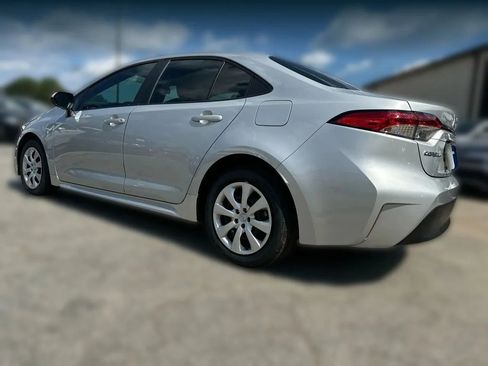 Used 2024 Toyota Corolla LE image 7