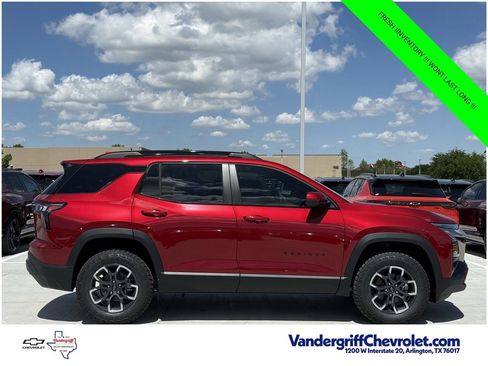 New 2026 Chevrolet Equinox ACTIV w/ Convenience Package III FWD image 3