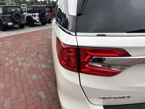 Used 2018 Honda Odyssey EX-L image 10
