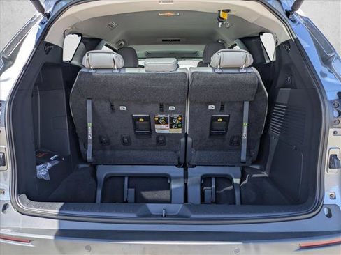 Certified 2026 Toyota Sienna XLE FWD image 6