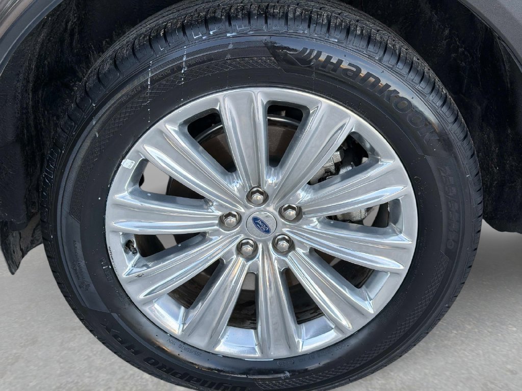 Used 2021 Ford Explorer Limited w/ Hybrid Equipment Group 310A AWD/4WD image 12