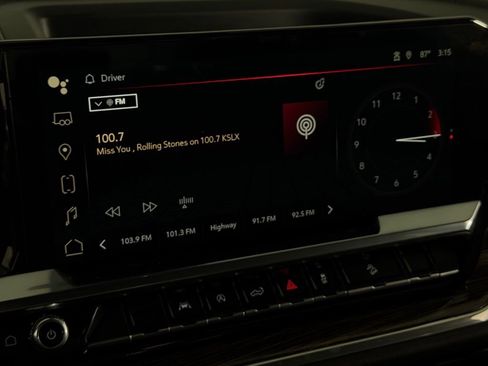 Used 2024 GMC Sierra 1500 SLE w/ X31 Off-Road Package image 17