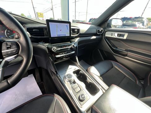 Certified 2023 Ford Explorer ST-Line AWD/4WD image 37