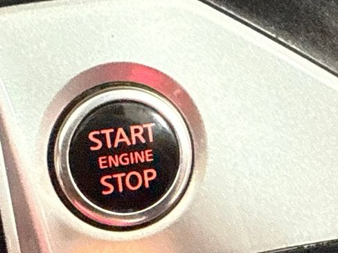 Certified 2025 Nissan Altima 2.5 SV FWD image 16