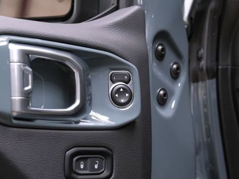 Used 2024 Jeep Wrangler Unlimited Rubicon 392 image 85