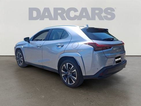 Used 2023 Lexus UX 250h AWD w/ Accessory Package (Z2) image 4