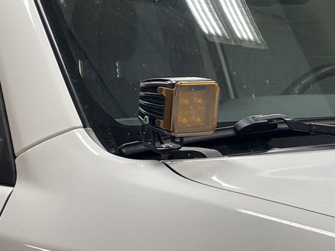 Used 2017 Toyota 4Runner SR5 Premium image 3