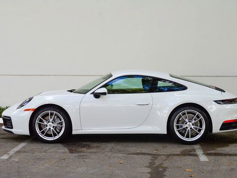 Used 2021 Porsche 911 Carrera image 6