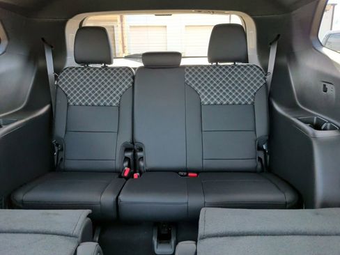 New 2026 GMC Acadia Denali w/ Super Cruise Package image 40