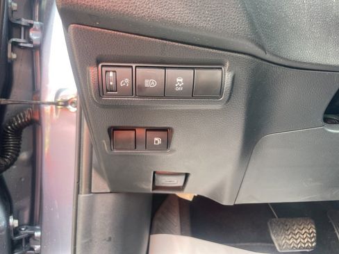 Used 2023 Toyota Corolla Cross S image 19