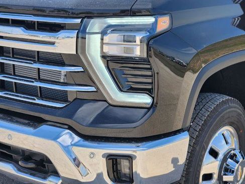 New 2026 Chevrolet Silverado 3500 LTZ w/ LTZ Texas Edition image 6